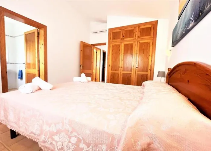 Mar קאלאן בוש